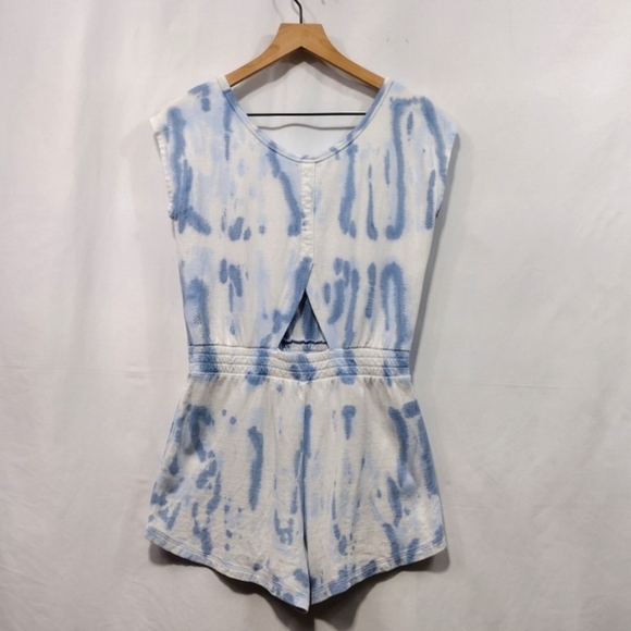 Athleta Girl Retreat Yourself Romper Girls L White Blue Tie Dye Athlesure Sporty - Picture 6 of 12